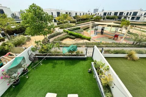 Villa in Dubai Hills Estate, Dubai 3 bedrooms, 212 sq.m. № 101349 - photo 15