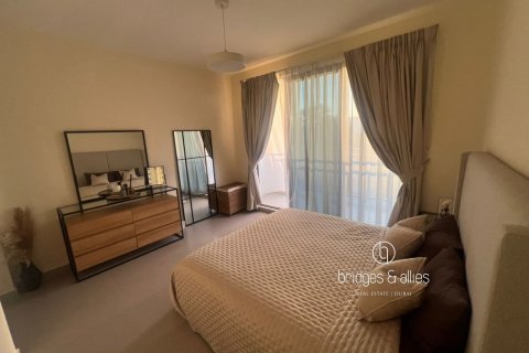 Villa in Dubai Hills Estate, Dubai 3 bedrooms, 212 sq.m. № 101349 - photo 9