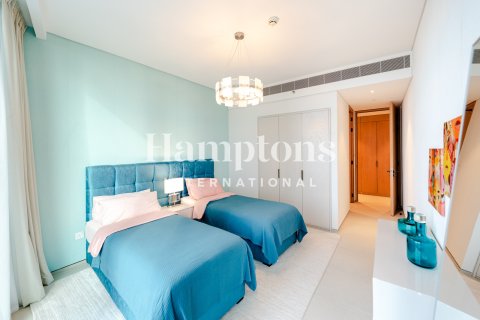 Apartment in Jumeirah Beach Residence, Dubai 3 bedrooms, 180.13891700 sq.m. № 101355 - photo 17