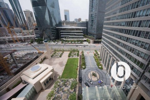Apartment in DIFC, Dubai 3 bedrooms, 194 sq.m. № 101351 - photo 4