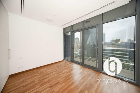 Apartment in DIFC, Dubai 3 bedrooms, 194 sq.m. № 101351 - photo 2