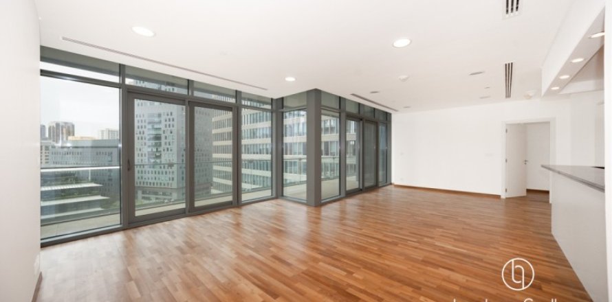 Apartment in DIFC, Dubai 3 bedrooms, 194 sq.m. № 101351