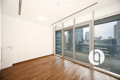Apartment in DIFC, Dubai 3 bedrooms, 194 sq.m. № 101351 - photo 17