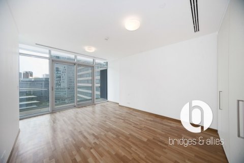Apartment in DIFC, Dubai 3 bedrooms, 194 sq.m. № 101351 - photo 16