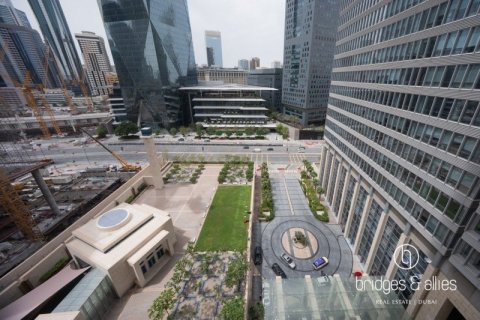 Apartment in DIFC, Dubai 3 bedrooms, 194 sq.m. № 101354 - photo 3