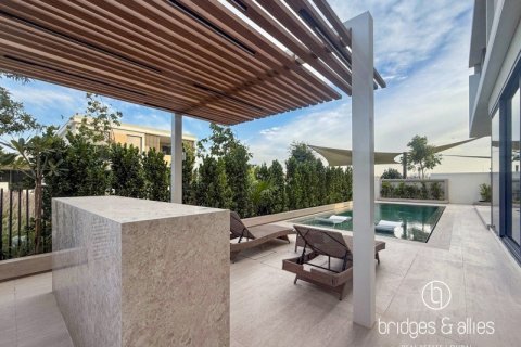 Villa in Tilal Al Ghaf, Dubai 5 bedrooms, 580 sq.m. № 101353 - photo 22