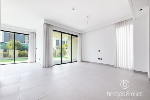 Villa in Tilal Al Ghaf, Dubai 4 bedrooms, 377 sq.m. № 101352 - photo 11