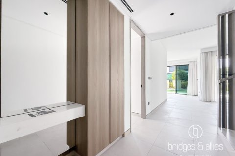 Villa in Tilal Al Ghaf, Dubai 4 bedrooms, 377 sq.m. № 101352 - photo 4