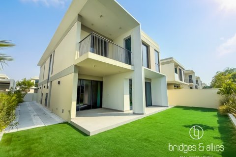 Villa in Tilal Al Ghaf, Dubai 4 bedrooms, 377 sq.m. № 101352