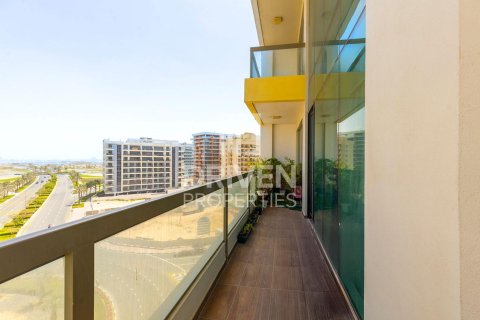 Купить квартиру в Dubai Silicon Oasis, Дубай: 3 спальни, 262м², № 18801 - фото 2