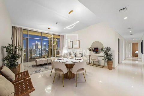 Appartement à BLVD Crescent, Downtown Dubai (Downtown Burj Dubai), Dubai, 3 chambres, 184 m², № 18792 - photo 3