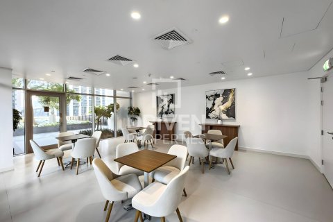 Appartement à BLVD Crescent, Downtown Dubai (Downtown Burj Dubai), Dubai, 3 chambres, 184 m², № 18792 - photo 9