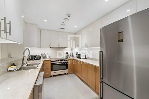 Appartement à BLVD Crescent, Downtown Dubai (Downtown Burj Dubai), Dubai, 3 chambres, 184 m², № 18792 - photo 21