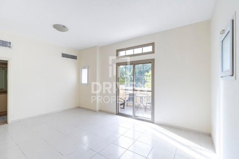 Villa en The Lakes, Dubai, 3 dormitorios, 265 m², № 18789 - foto 15