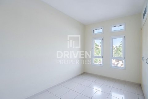 Villa en The Lakes, Dubai, 3 dormitorios, 265 m², № 18789 - foto 12