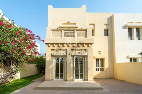Villa en The Lakes, Dubai, 3 dormitorios, 265 m², № 18789 - foto 19