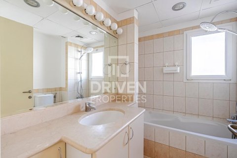 Villa en The Lakes, Dubai, 3 dormitorios, 265 m², № 18789 - foto 11