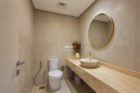 Apartment in Dubai 2 bedrooms, 138.1 sq.m. № 18195 - photo 16
