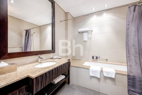 Hotel Apartment in Palm Jumeirah, Dubai 2 bedrooms, 142 sq.m. № 21793 - photo 15