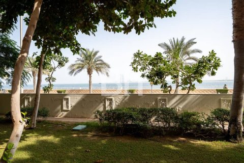 Hotel Apartment in Palm Jumeirah, Dubai 2 bedrooms, 142 sq.m. № 21793 - photo 10