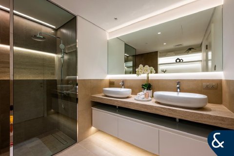 Apartamento en Jumeirah Lake Towers, Dubai, 1 dormitorio, 132 m², № 78729 - foto 14