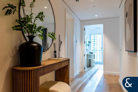 Apartamento en Jumeirah Lake Towers, Dubai, 1 dormitorio, 132 m², № 78729 - foto 8