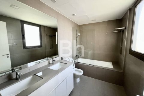 Adosado en Town Square, Dubai, 3 dormitorios, 198 m², № 24948 - foto 5