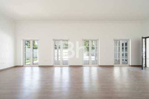 Villa en The Villa, Dubai, 4 dormitorios, 425 m², № 24930 - foto 24