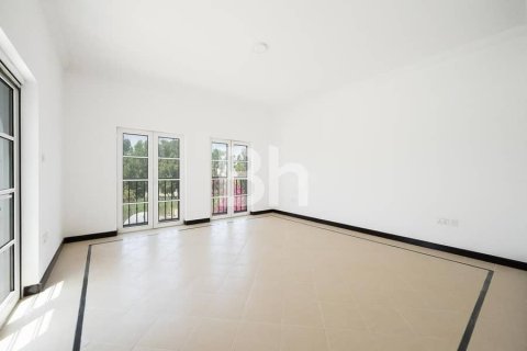 Villa en The Villa, Dubai, 4 dormitorios, 425 m², № 24930 - foto 10