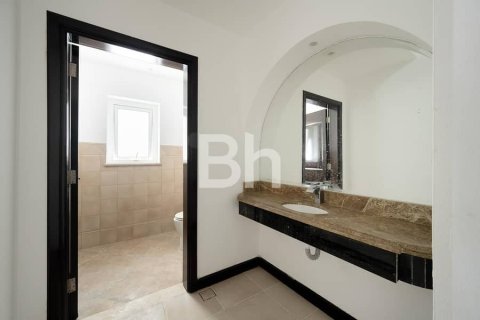 Villa en The Villa, Dubai, 4 dormitorios, 425 m², № 24930 - foto 18