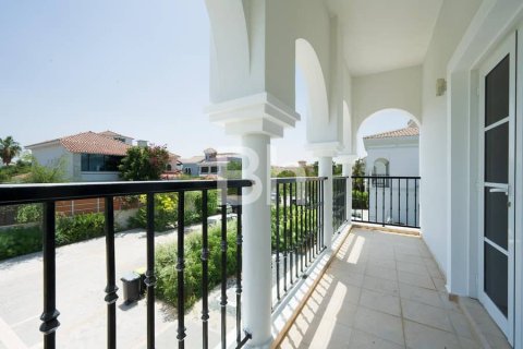 Villa en The Villa, Dubai, 4 dormitorios, 425 m², № 24930 - foto 6