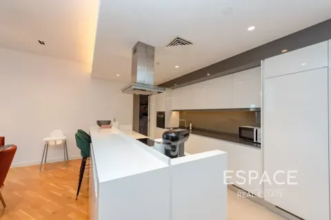 Apartment in Bluewaters, Dubai 3 bedrooms, 185 sq.m. № 122479 - photo 5