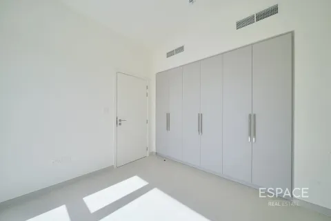 Villa in EMAAR South, Dubai South (Dubai World Central), Dubai 4 bedrooms, 210 sq.m. № 122476 - photo 9