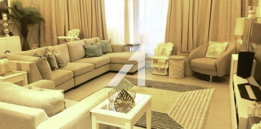 Apartamento en Dubai, 2 dormitorios, 153.6 m², № 11574