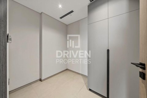 Apartment in Dubai 2 bedrooms, 177.26 sq.m. № 129646 - photo 8