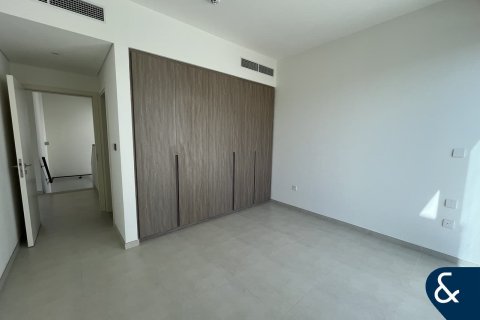 Снять в аренду виллу в Nara, The Valley, Дубай: 3 спальни, 177м², № 91468 - фото 7