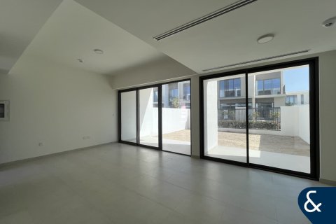 Снять в аренду виллу в Nara, The Valley, Дубай: 3 спальни, 177м², № 91468 - фото 2
