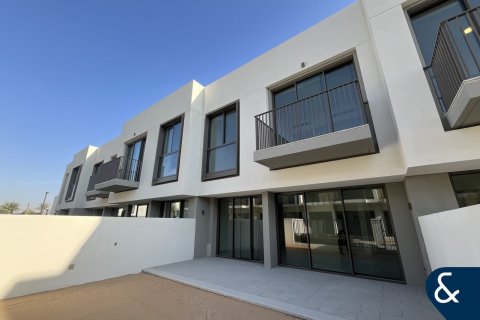 Квартира в The Valley, Дубай, 3 спальни, 177м², № 91473