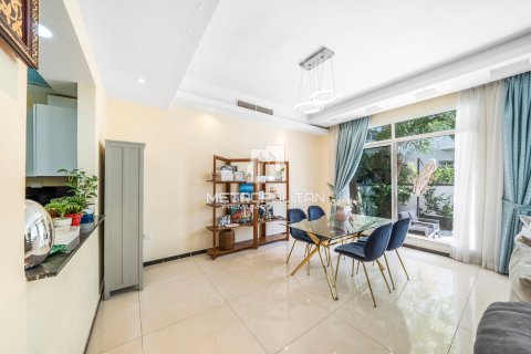 Villa in Jumeirah Village Triangle, Dubai 3 bedrooms, 152 sq.m. № 15154 - photo 20