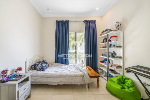 Villa in Jumeirah Village Triangle, Dubai 3 bedrooms, 152 sq.m. № 15154 - photo 24