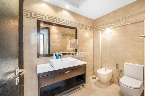 Villa in Jumeirah Village Triangle, Dubai 3 bedrooms, 152 sq.m. № 15154 - photo 21