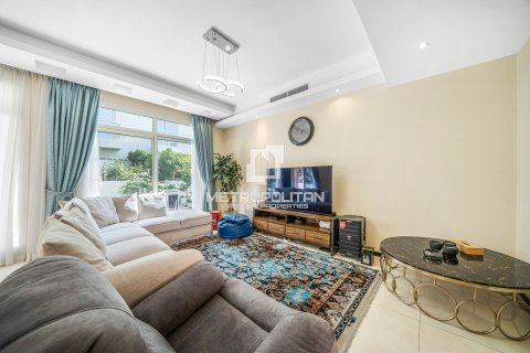 Villa in Jumeirah Village Triangle, Dubai 3 bedrooms, 152 sq.m. № 15154 - photo 17