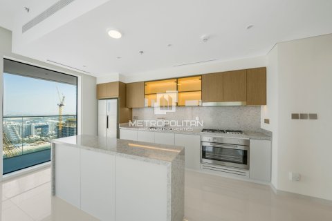 Apartamento en EMAAR Beachfront, Dubai Harbour, Dubai, 3 dormitorios, 180 m², № 15161 - foto 6