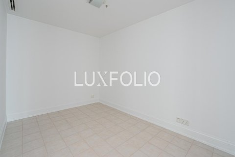 Apartment in Emaar 6 Towers, Dubai Marina, Dubai 2 bedrooms, 159 sq.m. № 46342 - photo 11