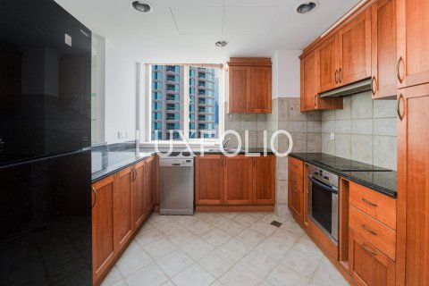 Apartment in Emaar 6 Towers, Dubai Marina, Dubai 2 bedrooms, 159 sq.m. № 46342 - photo 6