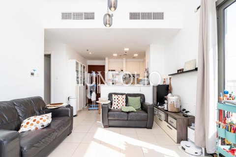 Apartamento en Town Square, Dubai, 3 dormitorios, 131 m², № 46344 - foto 3