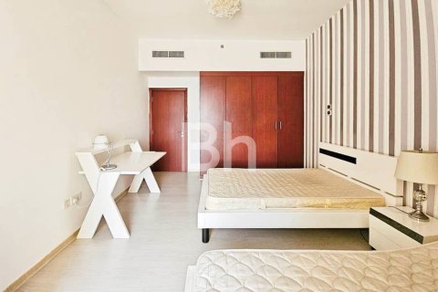 Apartment in Jumeirah Beach Residence, Dubai 2 bedrooms, 129 sq.m. № 56978 - photo 12