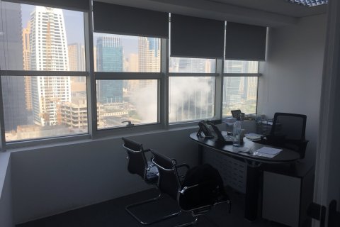 Bureau à Jumeirah Lake Towers, Dubai, № 943 - photo 1