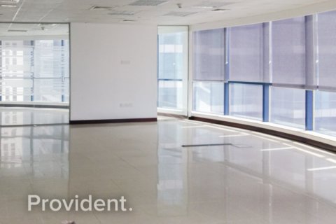 Office in Jumeirah Lake Towers, Dubai № 942 - photo 3