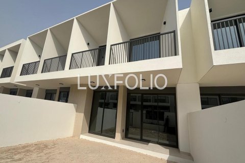 Townhouse in Town Square, Dubai 3 bedrooms, 189 sq.m. № 46428 - photo 3